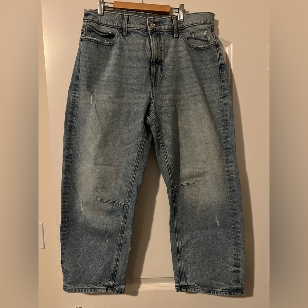 Express Women's Barrel Leg Jeans